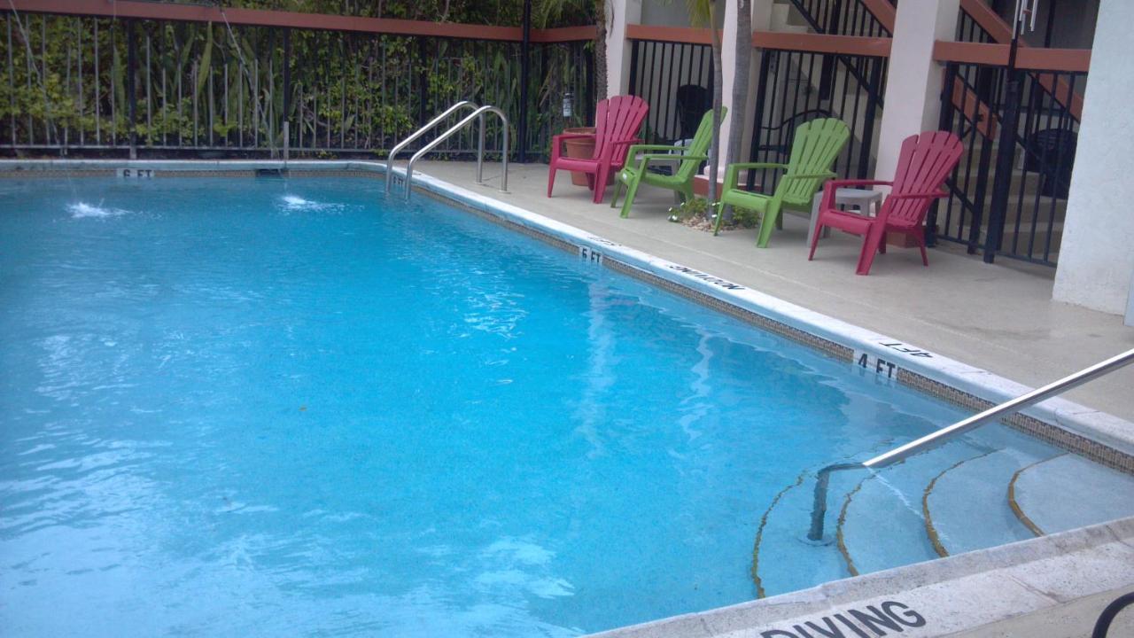 Lake Side Lodge Lake Worth Beach Bagian luar foto