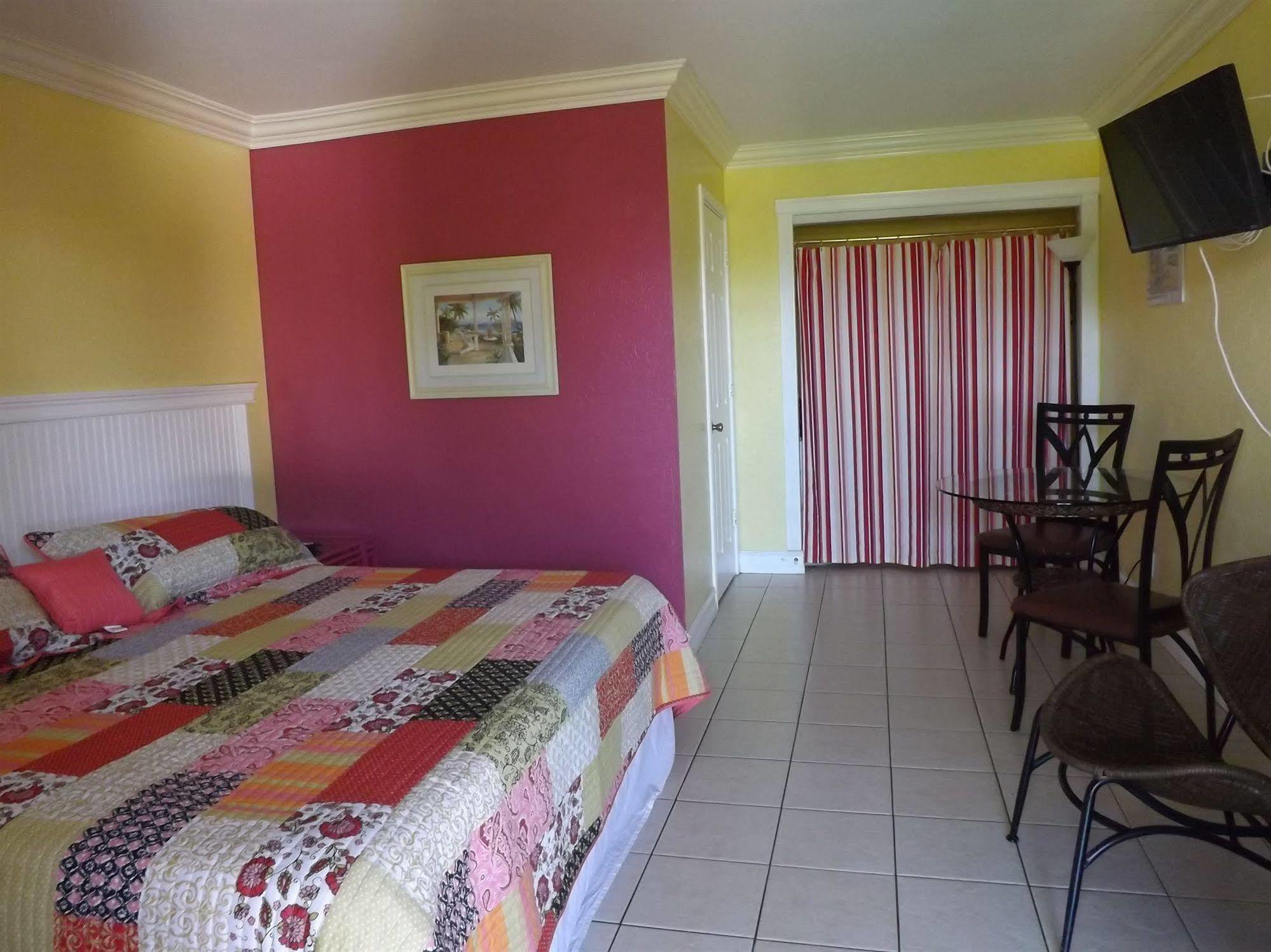 Lake Side Lodge Lake Worth Beach Bagian luar foto