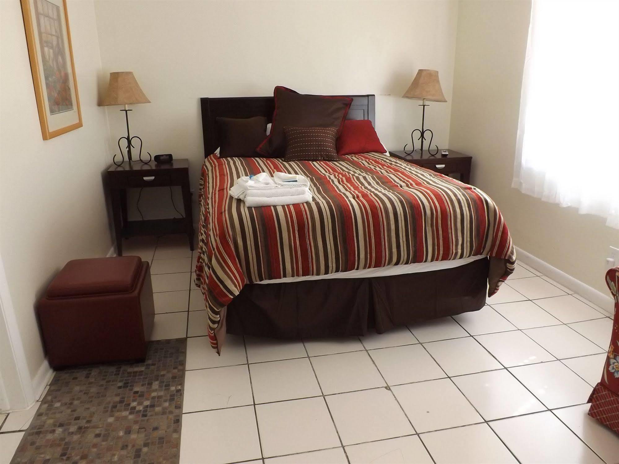 Lake Side Lodge Lake Worth Beach Bagian luar foto