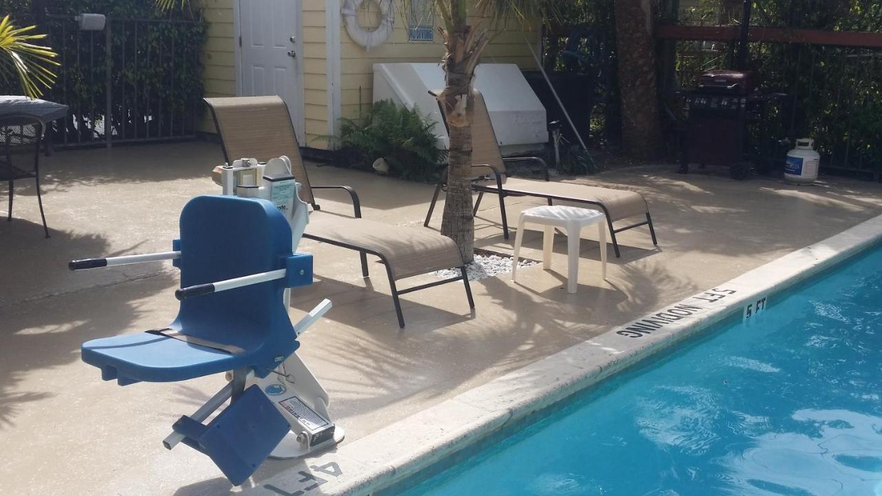 Lake Side Lodge Lake Worth Beach Bagian luar foto